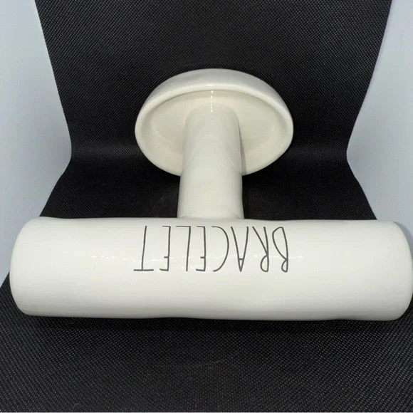 BRACELET RAE DUNN ARTISAN COLLECTION BRACELET RING HOLDER WHITE BY MAGENTA #189 - Picture 5 of 8